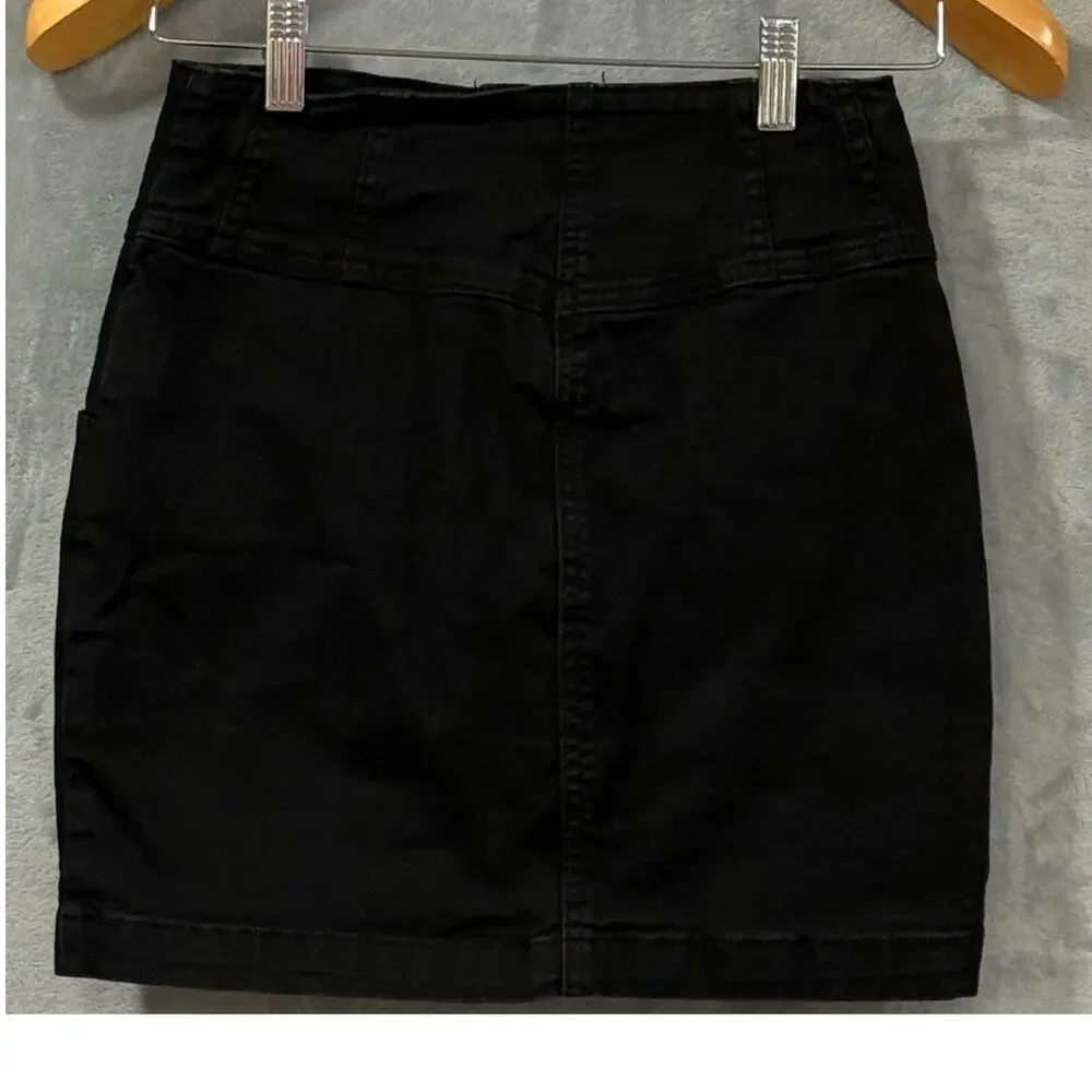 Y2K Black Denim Mini Skirt Button Front High Waist Forever 21 Women's Small Goth